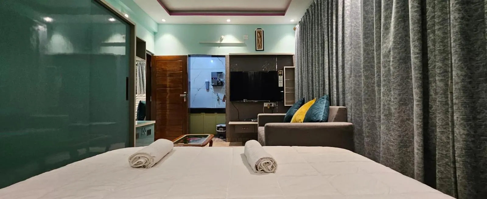 Krish Premium Service Apartment Mysore