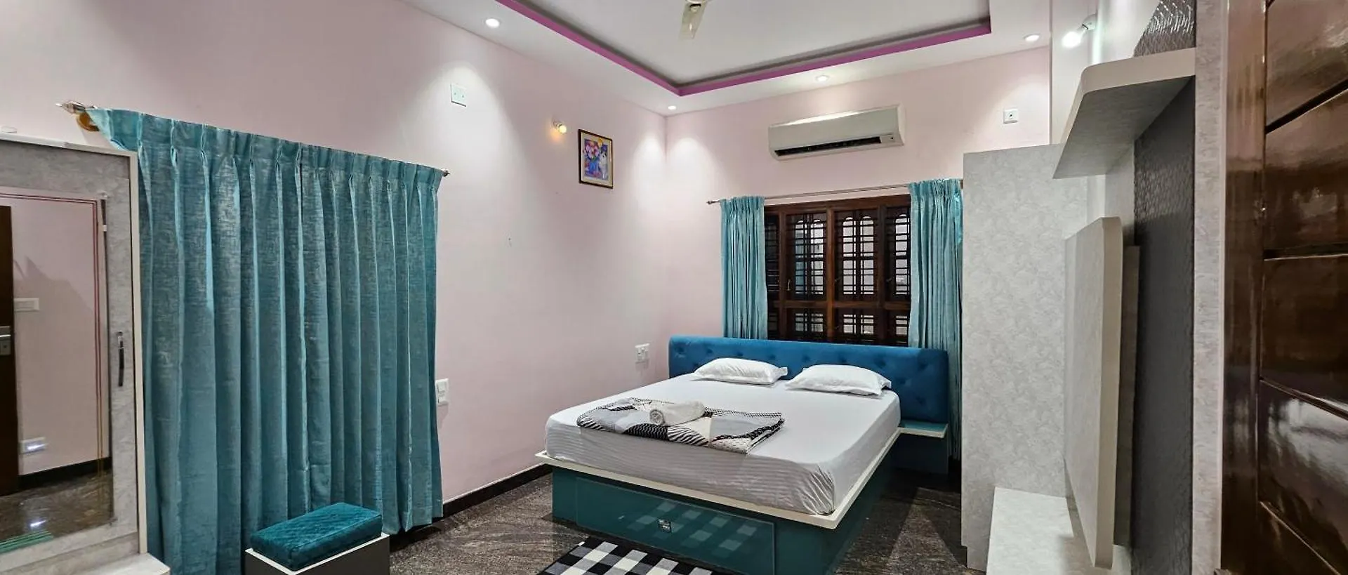 Krish Premium Service Apartment Mysore